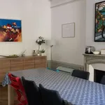 Appartement de 127 m² avec 5 chambre(s) en location à Chambéry