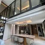 Rent 5 bedroom house of 530 m² in Bangkok