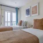 Rent 3 bedroom apartment of 84 m² in Madrid