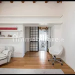 Rent 5 bedroom house of 442 m² in Formello