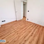 Affitto 3 camera appartamento di 102 m² in Genoa