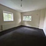 Rent 4 bedroom house in East Staffordshire