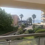 Rent 1 bedroom apartment of 28 m² in Fréjus