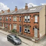 Rent 6 bedroom house in Yorkshire And The Humber