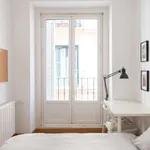 Rent a room of 140 m² in madrid