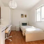 Rent a room in Lisbon