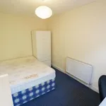 Rent 3 bedroom flat in West Midlands