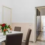 Rent 2 bedroom apartment of 90 m² in rome