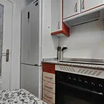 Rent a room of 90 m² in Madrid