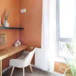 Rent a room in paris