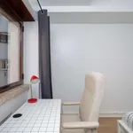 Rent a room in lisbon