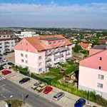 Pronajměte si 2 ložnic/e byt o rozloze 52 m² v Chýně