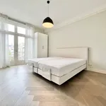 Huur 4 slaapkamer appartement van 135 m² in Apollobuurt