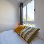 Rent 5 bedroom apartment in Valencia