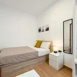 Rent a room of 110 m² in Barcelona