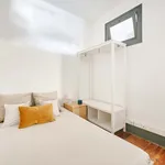 Rent a room of 180 m² in Lisboa