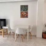 Rent a room of 85 m² in valencia