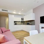 Rent 1 bedroom apartment of 484 m² in Rome