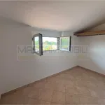 Rent 3 bedroom apartment of 90 m² in Fara in Sabina