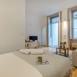 Rent 1 bedroom apartment of 50 m² in Porto