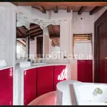 Rent 5 bedroom apartment of 243 m² in Florence