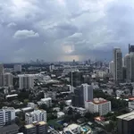 Rent 2 bedroom apartment of 60 m² in Bangkok