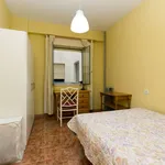 Rent a room of 150 m² in granada