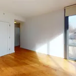 Rent 2 bedroom apartment of 99 m² in New York