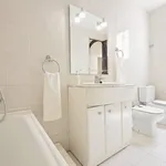 Rent 4 bedroom apartment in Barcelona