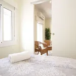 Rent 2 bedroom apartment of 30 m² in barcelona