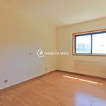 Rent 3 bedroom apartment of 142 m² in Porto