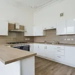 Rent 4 bedroom flat in Glasgow