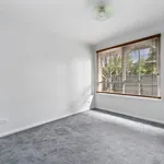 Rent 2 bedroom apartment in Carnegie