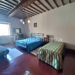 Rent 5 bedroom house of 112 m² in Arezzo