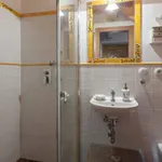 Pronajměte si 1 ložnic/e dům o rozloze 90 m² v Prague