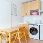 Rent 1 bedroom apartment of 180 m² in Paris