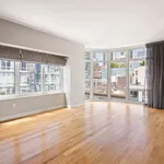 Rent 3 bedroom apartment of 156 m² in New York