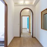 Rent a room of 80 m² in milan