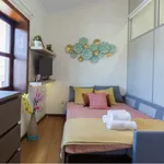 Rent 1 bedroom apartment in Porto