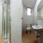 Rent a room of 170 m² in Valencia