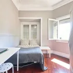 Rent a room in lisbon