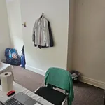 Rent 8 bedroom house in Leeds