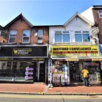 Flat to rent in Market Street, Watford WD18