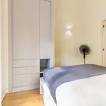 Rent 2 bedroom apartment of 85 m² in Lisbon