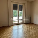 Rent 4 bedroom apartment of 150 m² in Varese