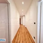 Rent 3 bedroom apartment of 102 m² in Genoa