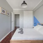 Rent a room in lisbon