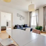 Pronajměte si 2 ložnic/e byt o rozloze 85 m² v Prague