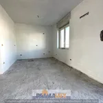 Affitto 4 camera appartamento di 106 m² in Cesano Maderno