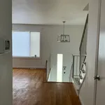 Rent 3 bedroom apartment of 167 m² in Staten Island